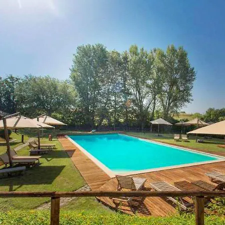 Colours And Scents From Tuscany Await You In This Wonderful Holiday home
