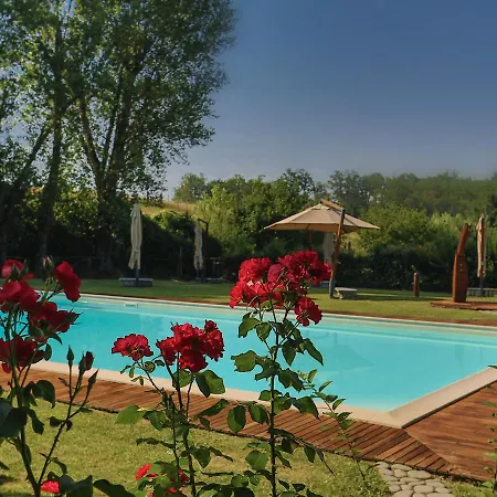 Colours And Scents From Tuscany Await You In This Wonderful Holiday home